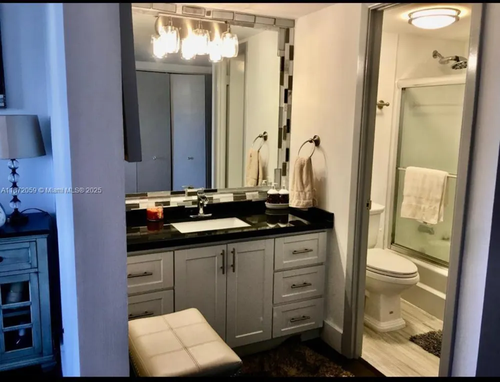 11111 Biscayne Blvd #4D Miami, FL 33181
