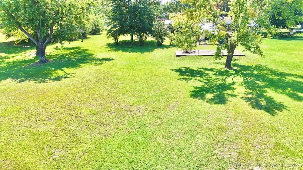 1710 E Old Military Road Stigler, OK 74462