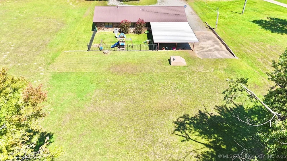 1710 E Old Military Road Stigler, OK 74462
