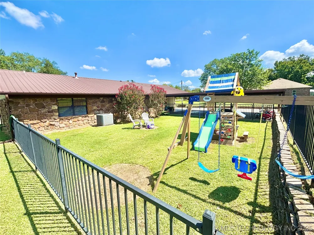 1710 E Old Military Road Stigler, OK 74462