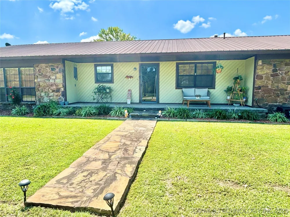 1710 E Old Military Road Stigler, OK 74462