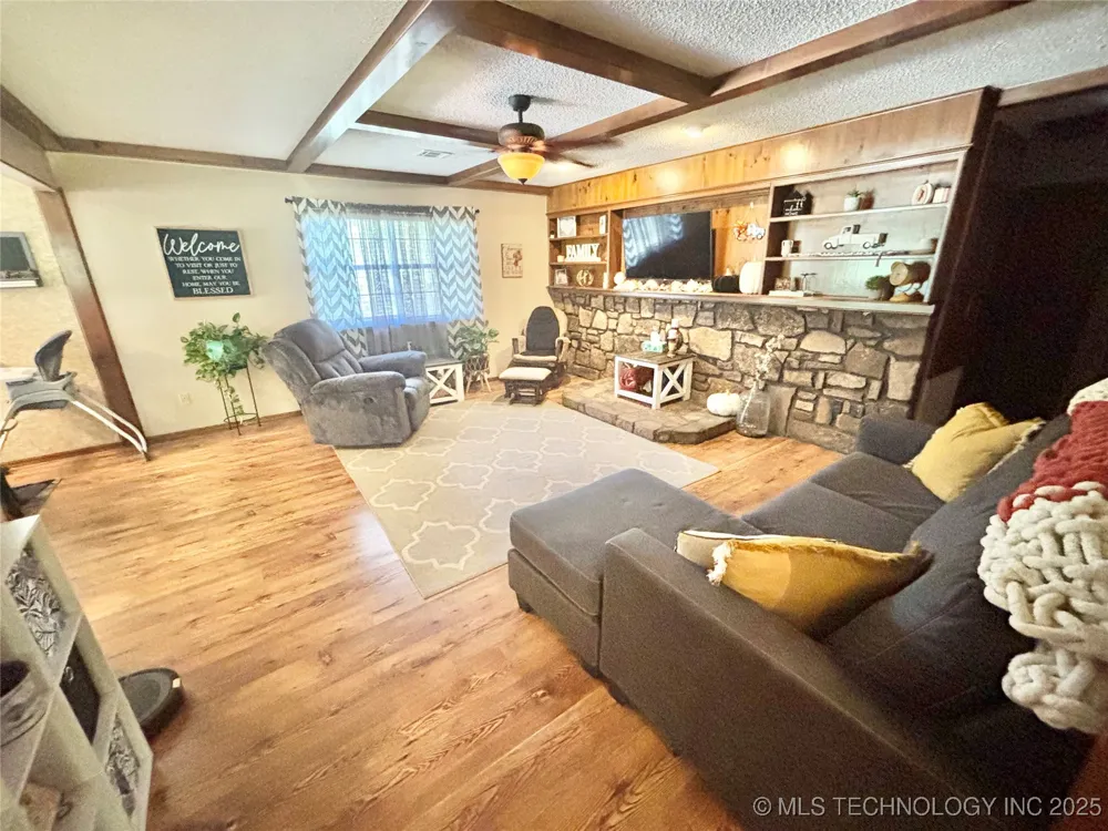 1710 E Old Military Road Stigler, OK 74462