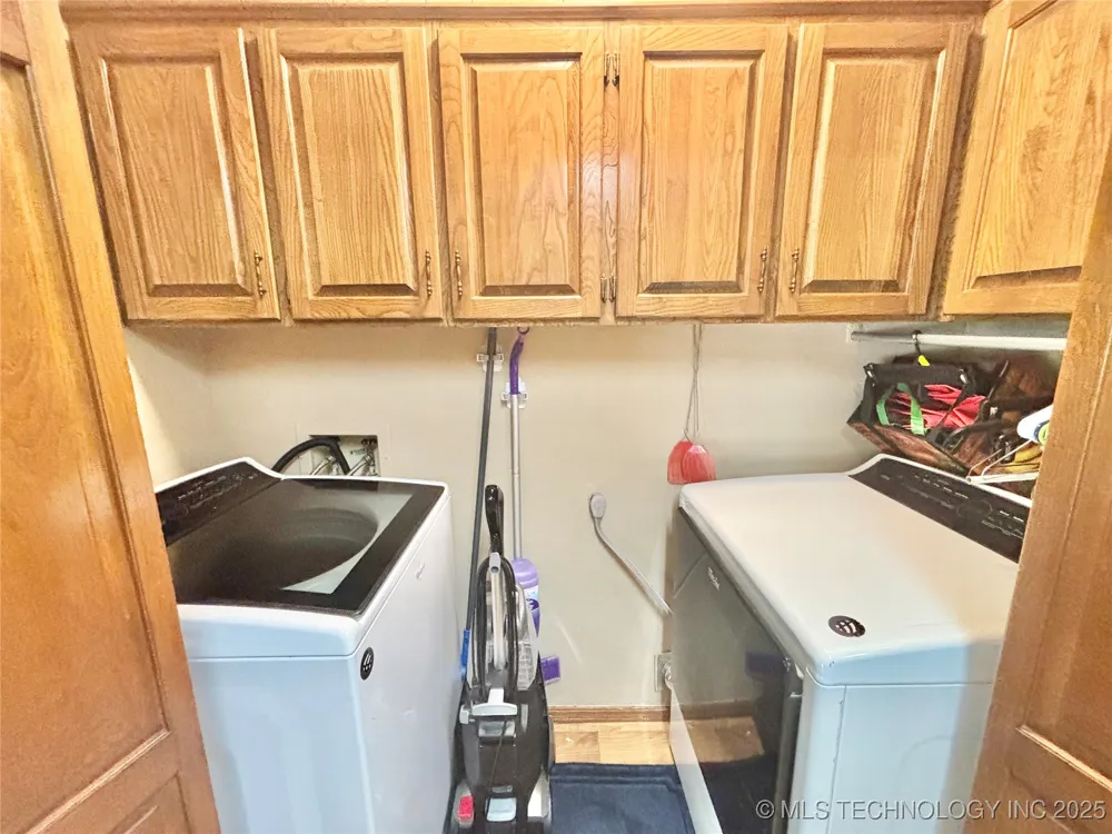 1710 E Old Military Road Stigler, OK 74462