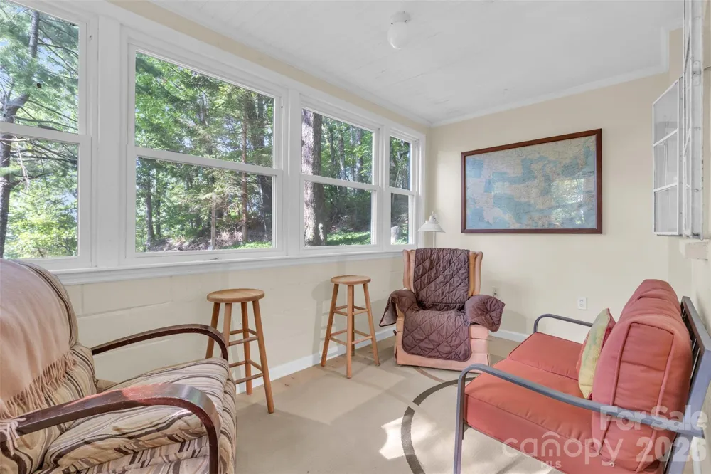 3605 Skyuka Mountain Road Columbus, NC 28722