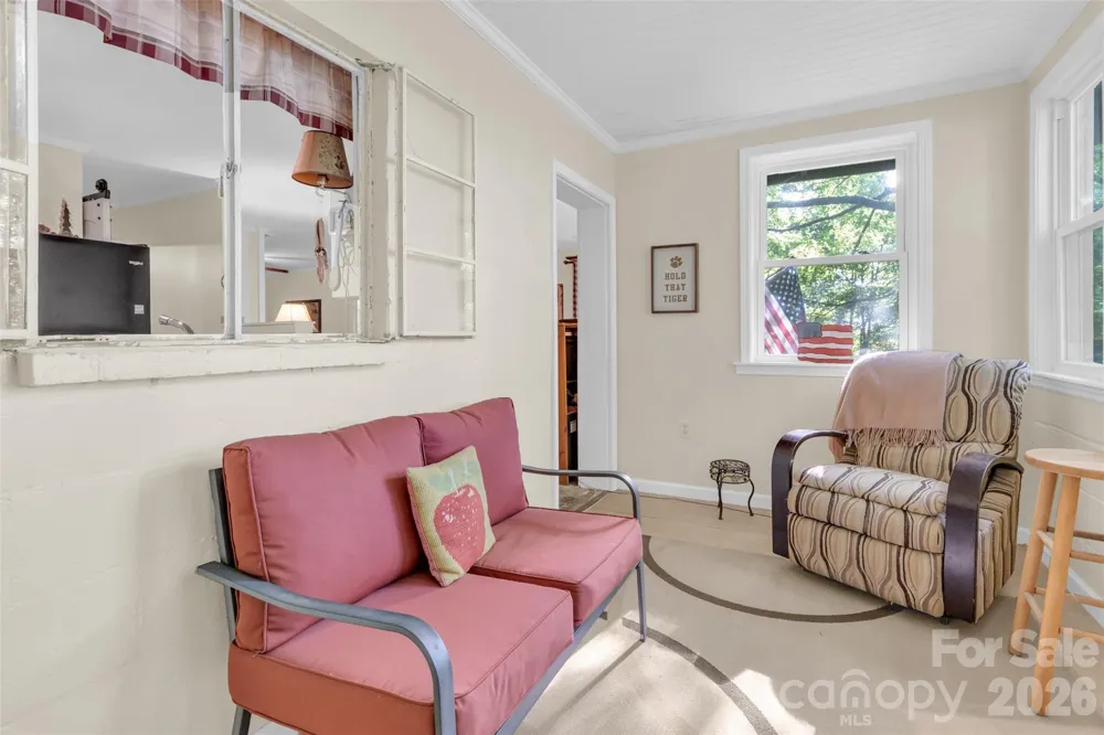3605 Skyuka Mountain Road Columbus, NC 28722