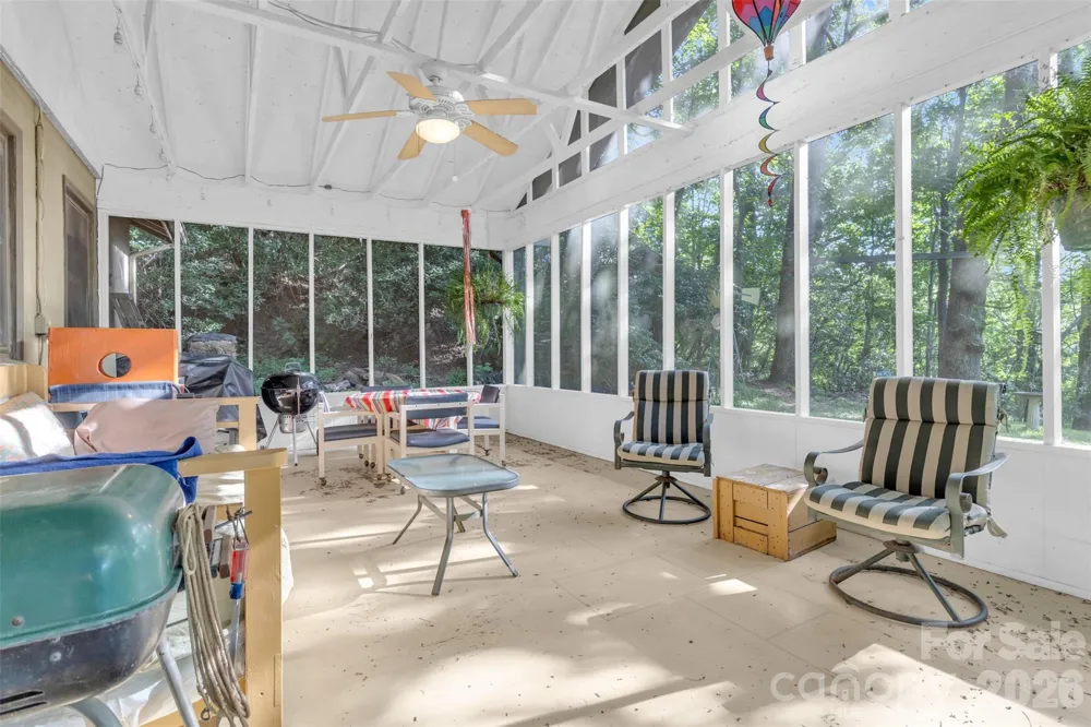 3605 Skyuka Mountain Road Columbus, NC 28722