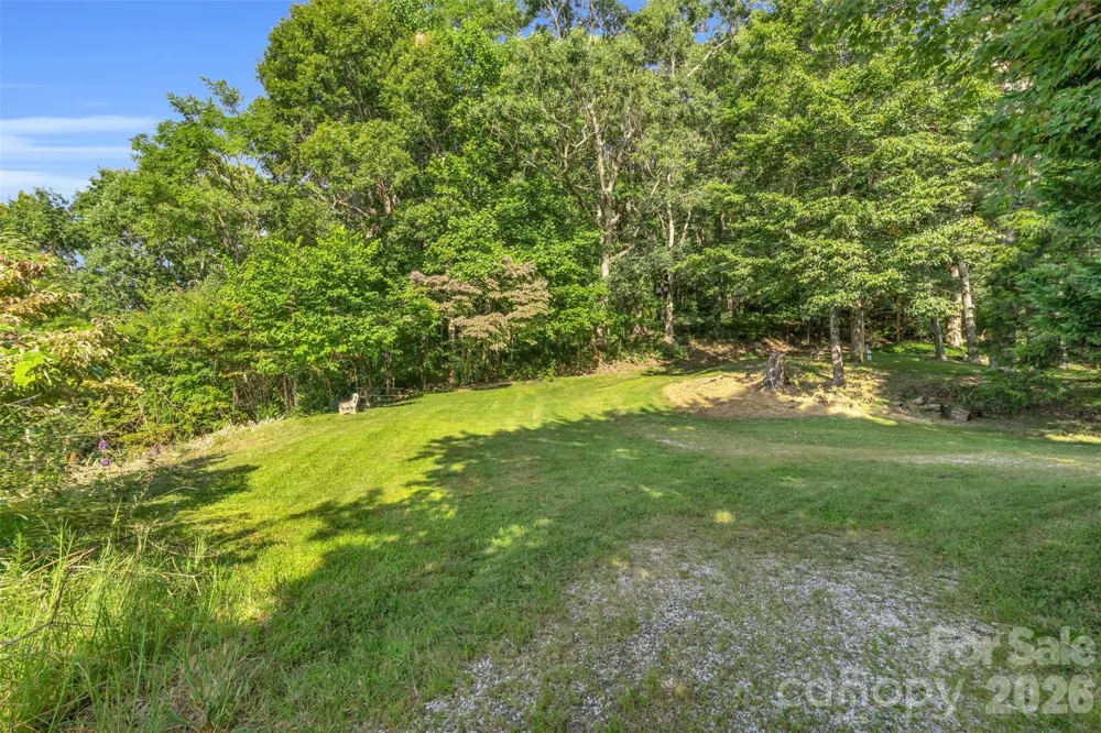 3605 Skyuka Mountain Road Columbus, NC 28722
