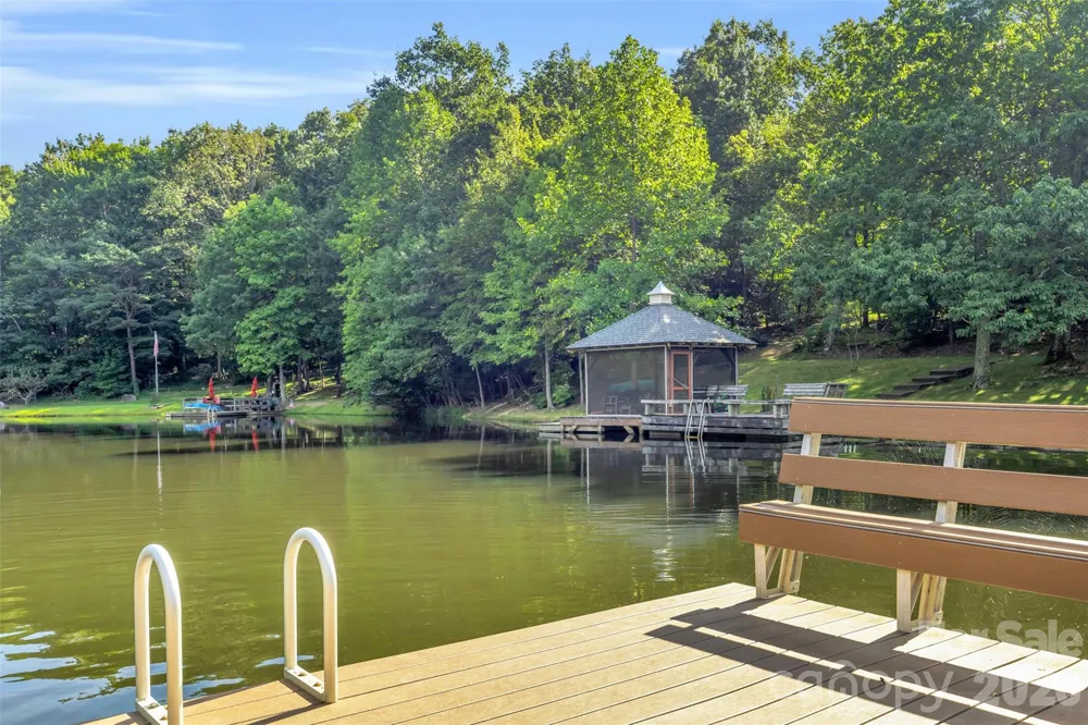 3605 Skyuka Mountain Road Columbus, NC 28722
