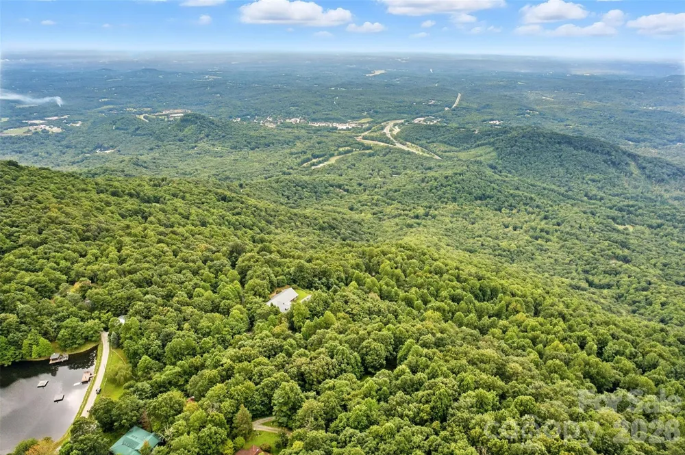 3605 Skyuka Mountain Road Columbus, NC 28722