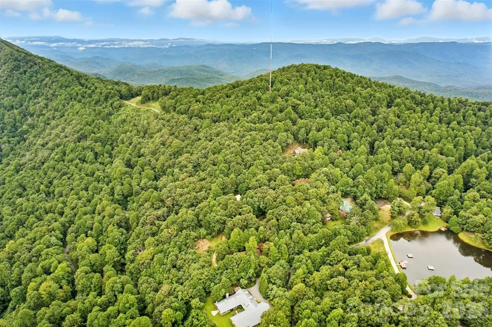 3605 Skyuka Mountain Road Columbus, NC 28722