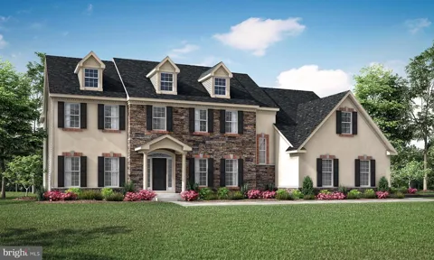 4 POND VIEW COURT