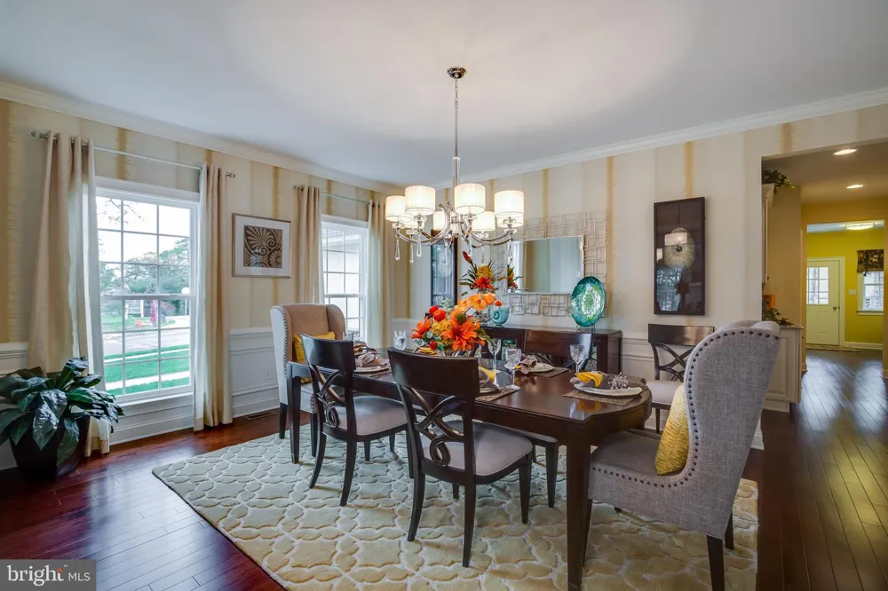 4 POND VIEW COURT Monroeville, NJ 08343