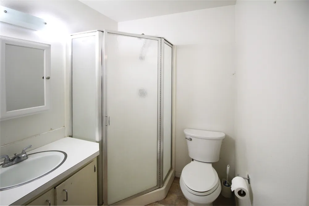 327 W Mulberry Street Fredericksburg, TX 78624