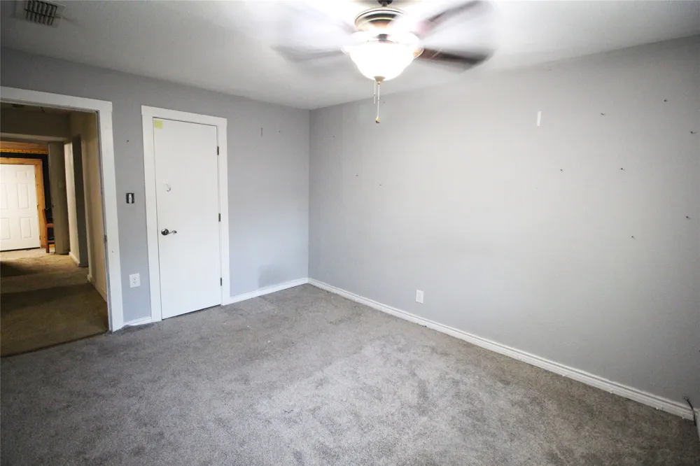 327 W Mulberry Street Fredericksburg, TX 78624