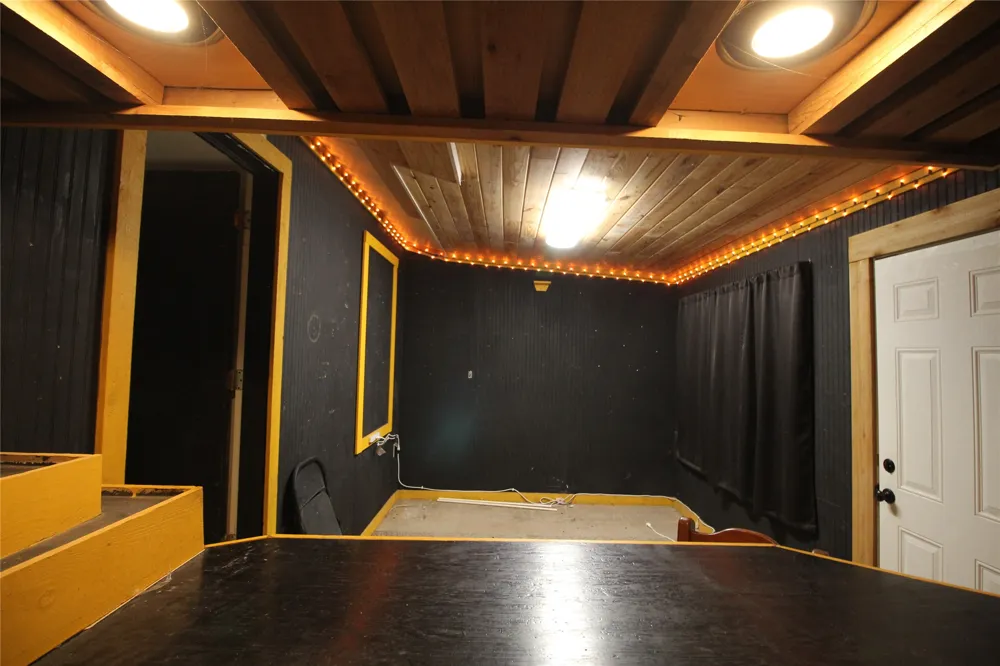 327 W Mulberry Street Fredericksburg, TX 78624
