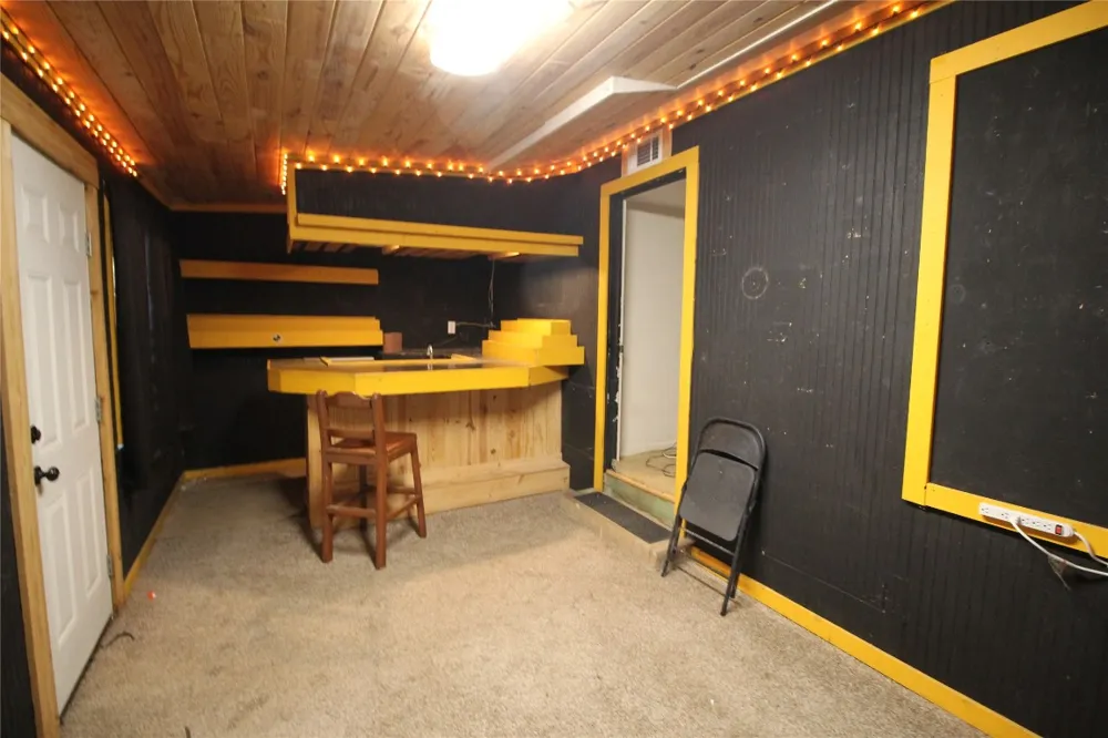 327 W Mulberry Street Fredericksburg, TX 78624