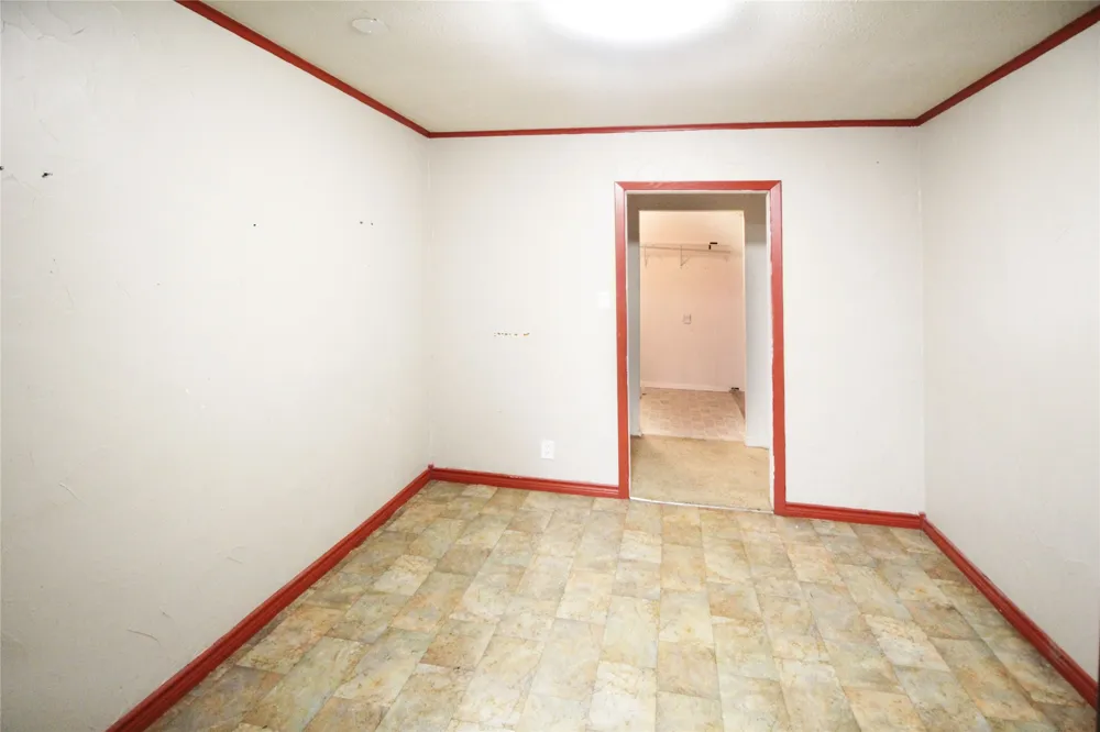 327 W Mulberry Street Fredericksburg, TX 78624