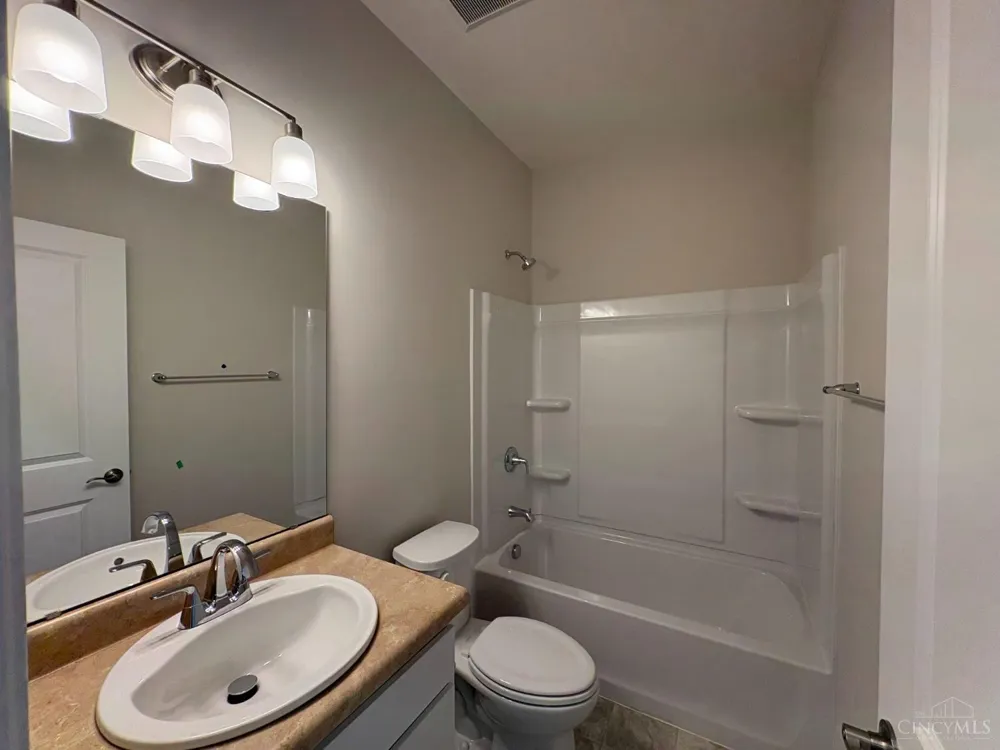 815 W Arlington Street Trenton, OH 45067