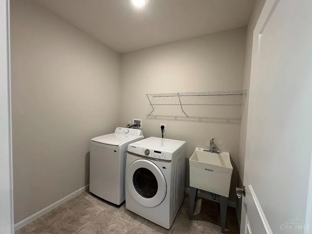 815 W Arlington Street Trenton, OH 45067