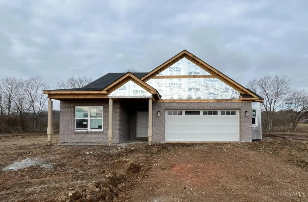 815 W Arlington Street Trenton, OH 45067