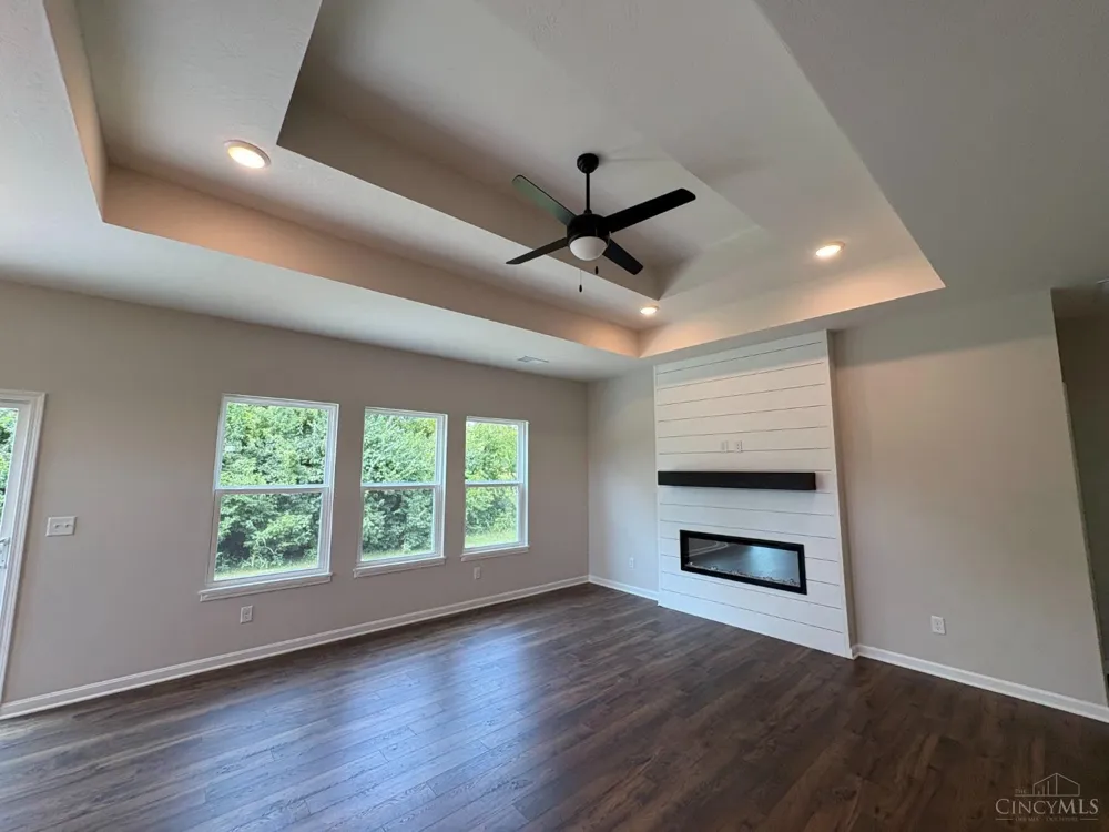 815 W Arlington Street Trenton, OH 45067