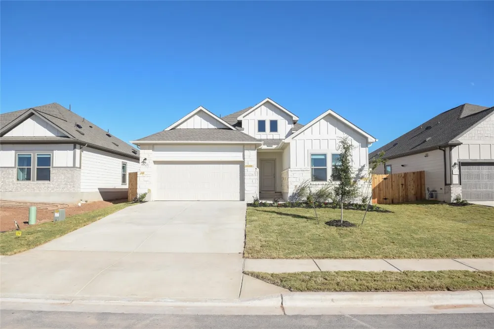247 Red Tail Hawk Lane Cedar Creek, TX 78612