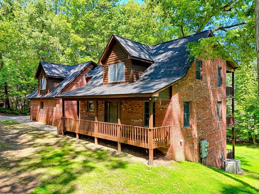 2204 Cedar Cliff Road Hiawassee, GA 30546