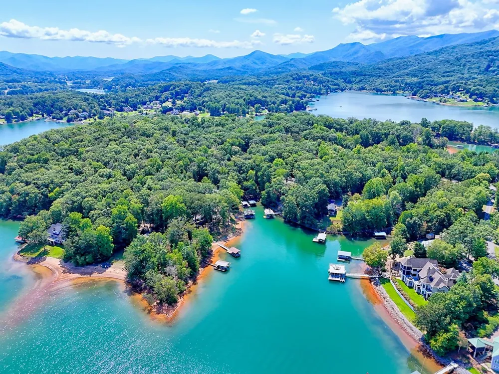 2204 Cedar Cliff Road Hiawassee, GA 30546