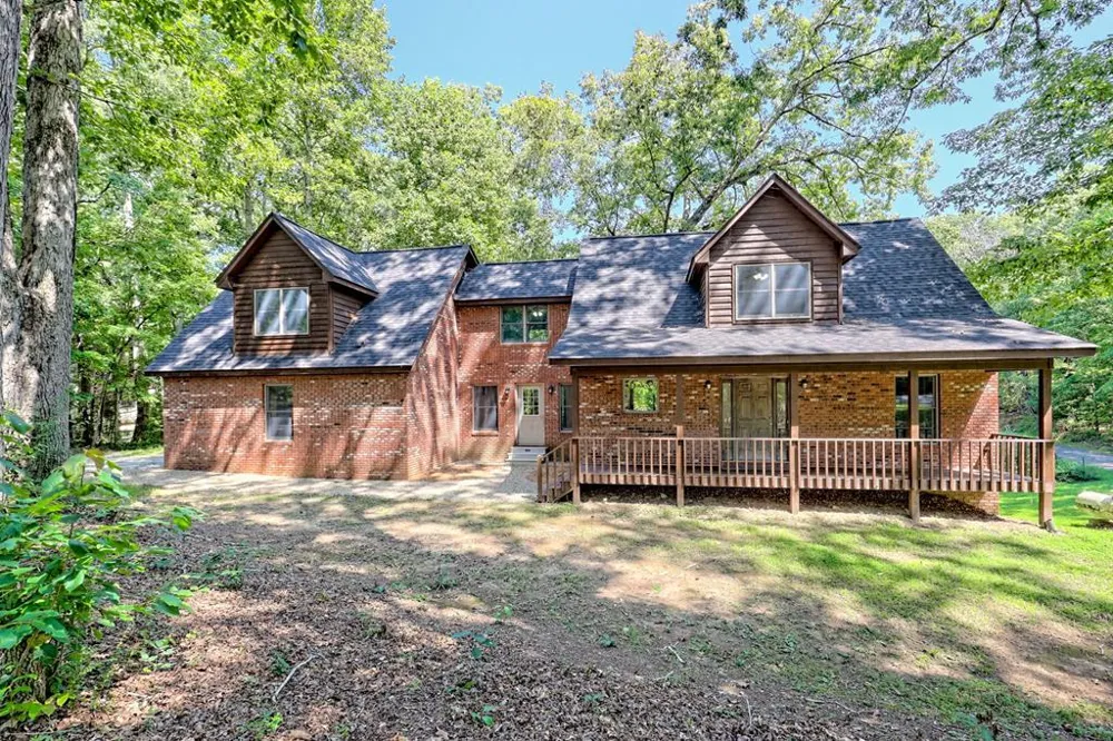 2204 Cedar Cliff Road Hiawassee, GA 30546