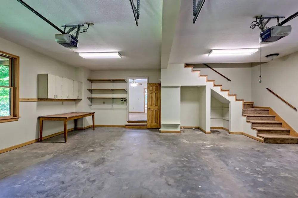 2204 Cedar Cliff Road Hiawassee, GA 30546