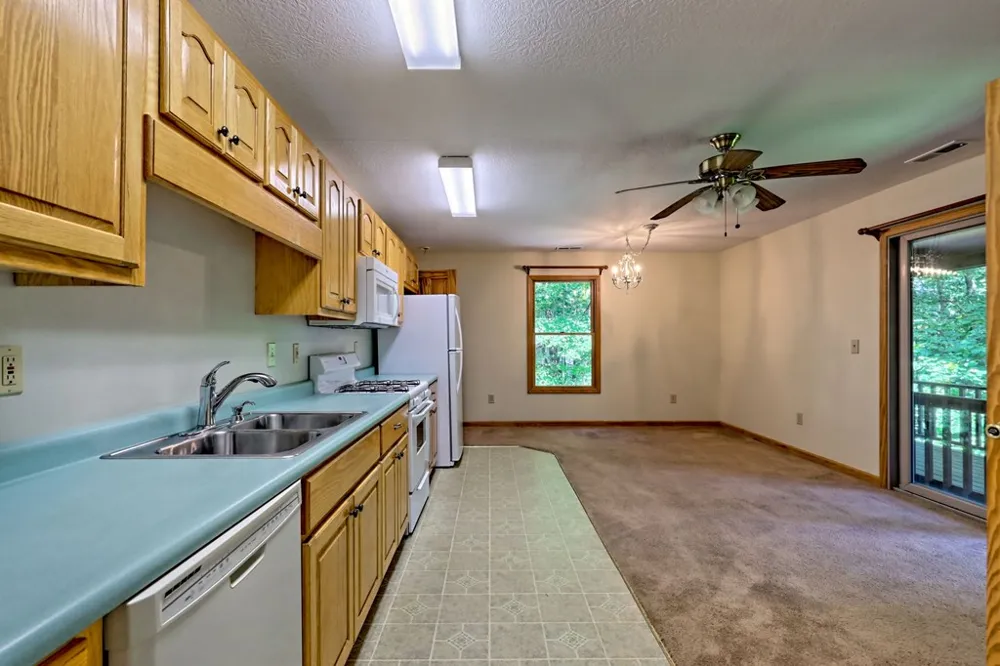 2204 Cedar Cliff Road Hiawassee, GA 30546