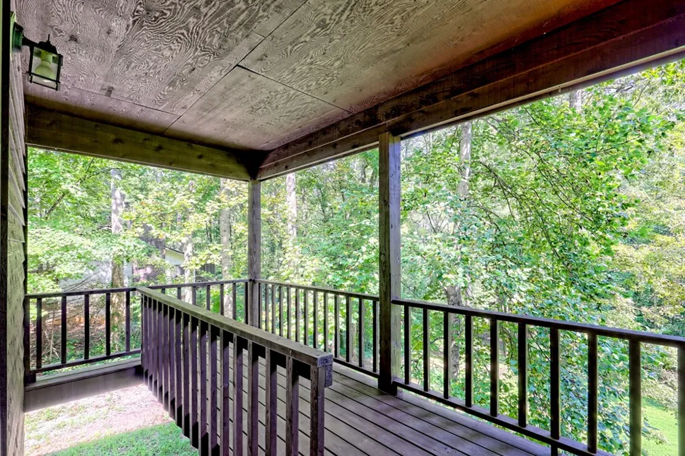 2204 Cedar Cliff Road Hiawassee, GA 30546