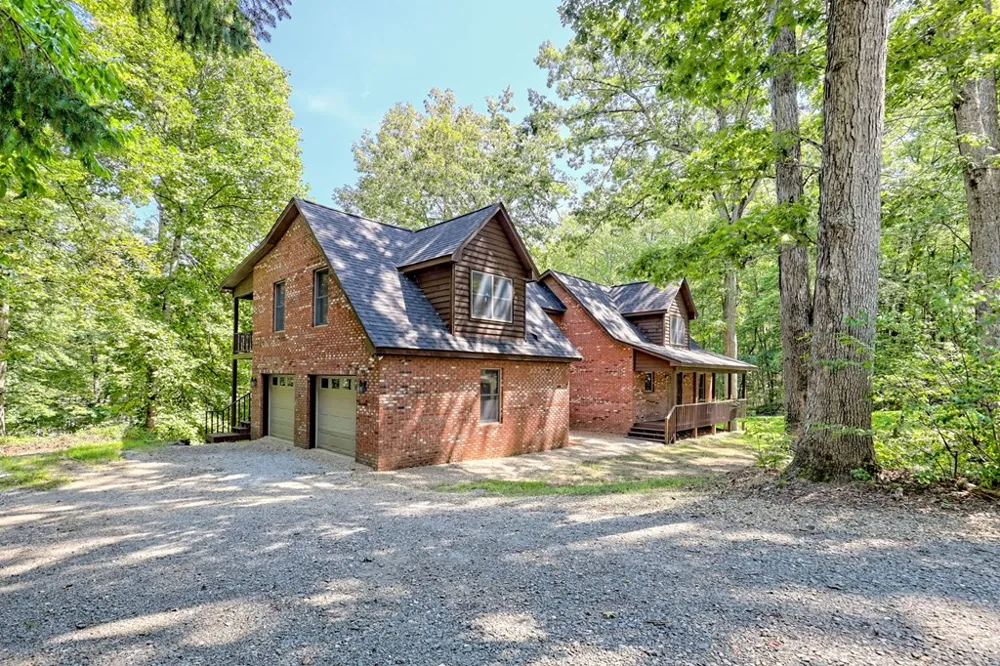 2204 Cedar Cliff Road Hiawassee, GA 30546