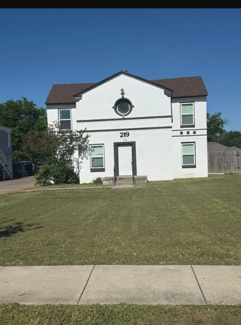 219 SE 13th #4