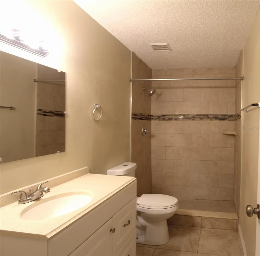 38942 9TH AVENUE Zephyrhills, FL 33542