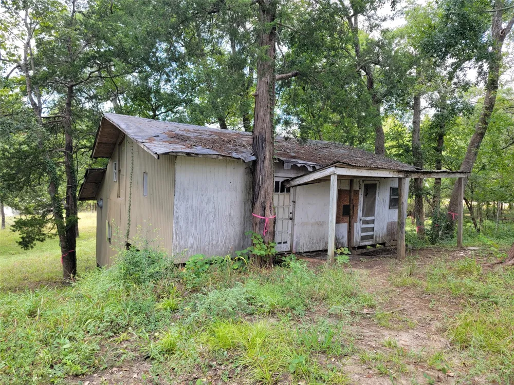 380 Cedar Valley Drive Coldspring, TX 77331