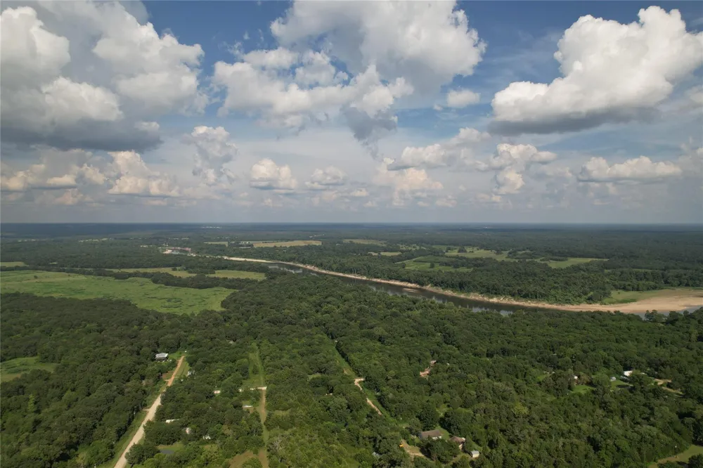 380 Cedar Valley Drive Coldspring, TX 77331