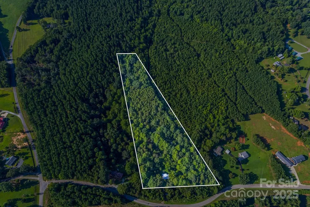 135 Medford Road Tryon, NC 28782