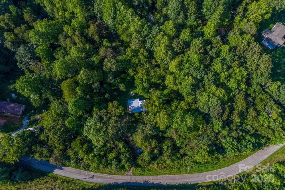 135 Medford Road Tryon, NC 28782