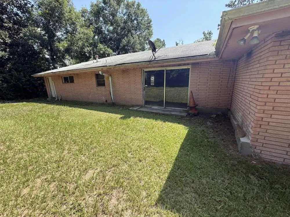 895 S Main Street Jasper, TX 75951