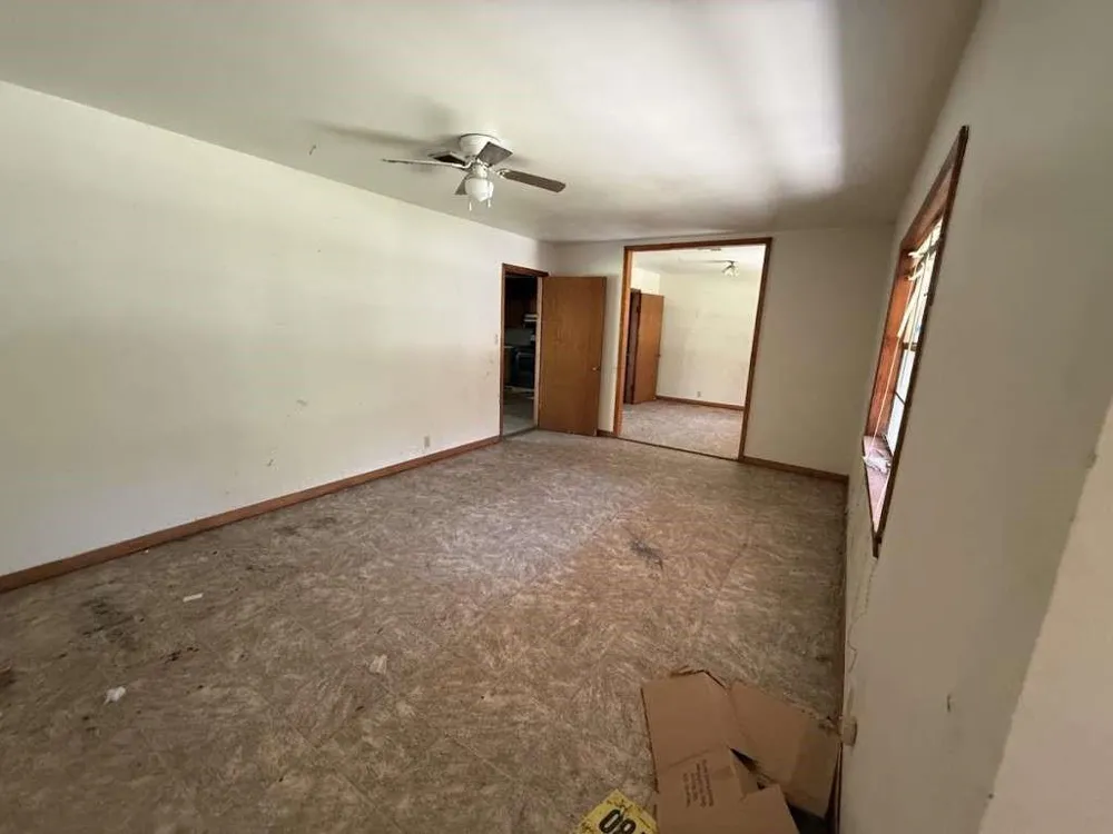 895 S Main Street Jasper, TX 75951
