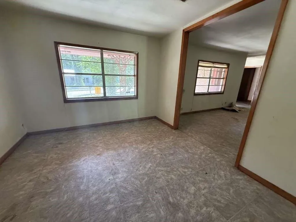 895 S Main Street Jasper, TX 75951