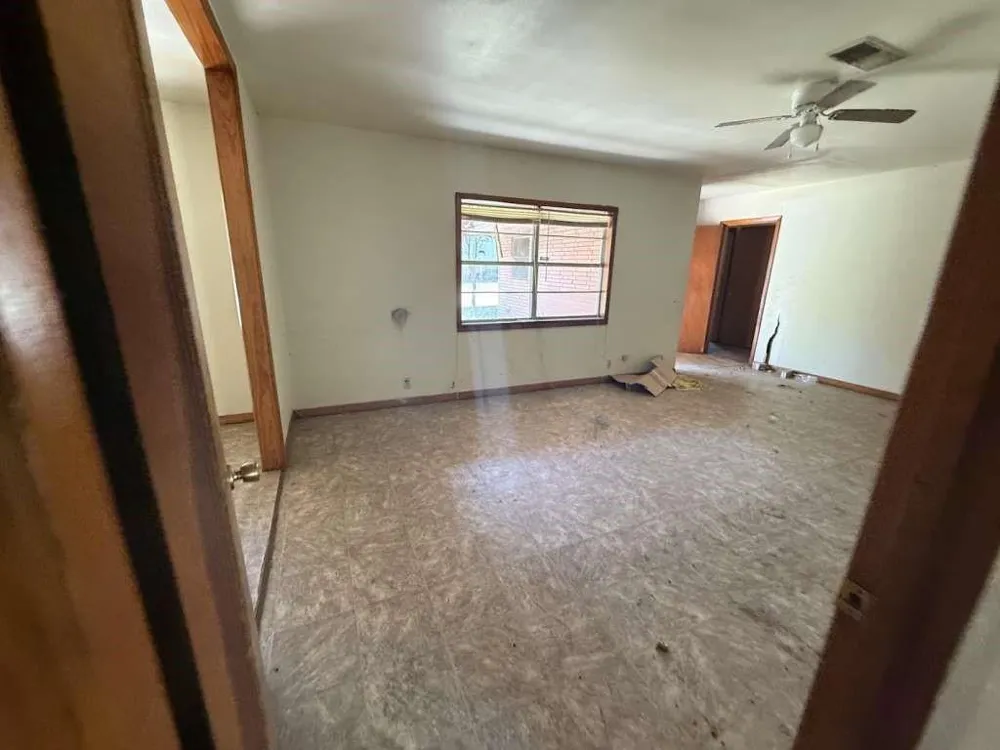895 S Main Street Jasper, TX 75951