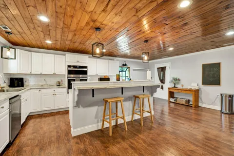 281 Holden Road