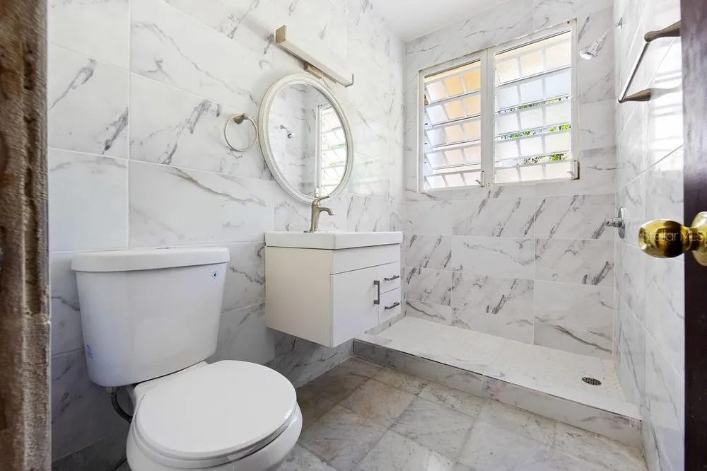 URB. SANTA MARIA 1906 CLL ORQUIDEA San Juan, PR 00927
