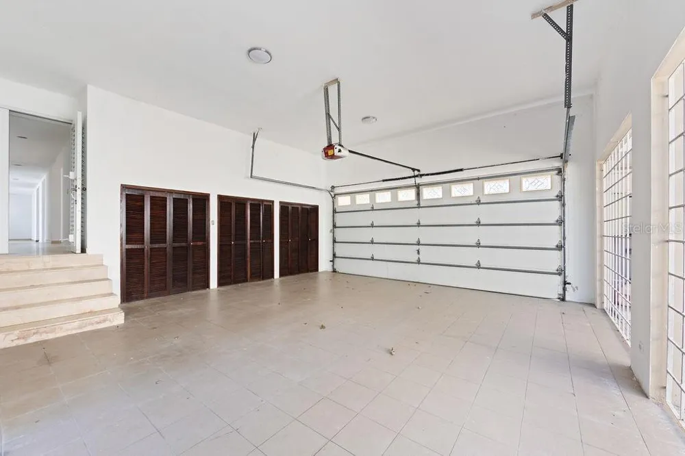 URB. SANTA MARIA 1906 CLL ORQUIDEA San Juan, PR 00927