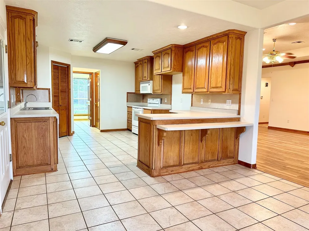 7593 Fm 365 Road Beaumont, TX 77705