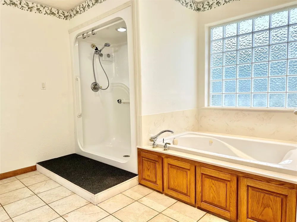 7593 Fm 365 Road Beaumont, TX 77705