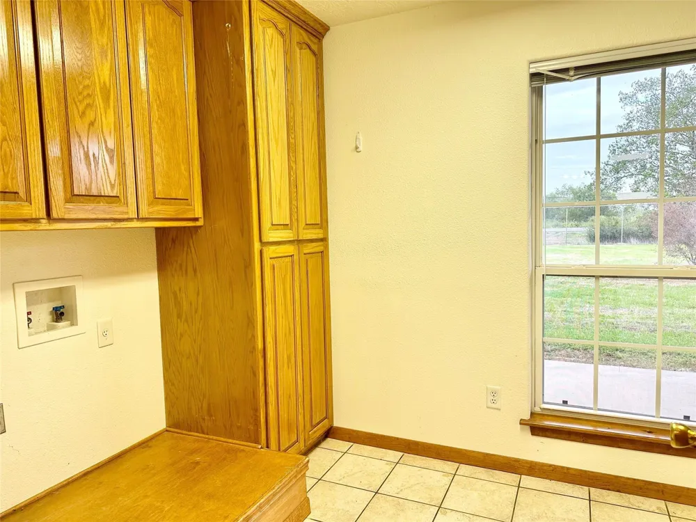 7593 Fm 365 Road Beaumont, TX 77705