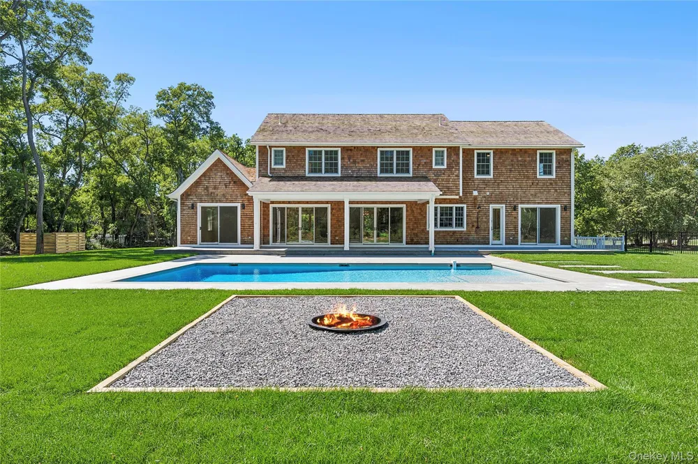 80 Deer Run Southold, NY 11971